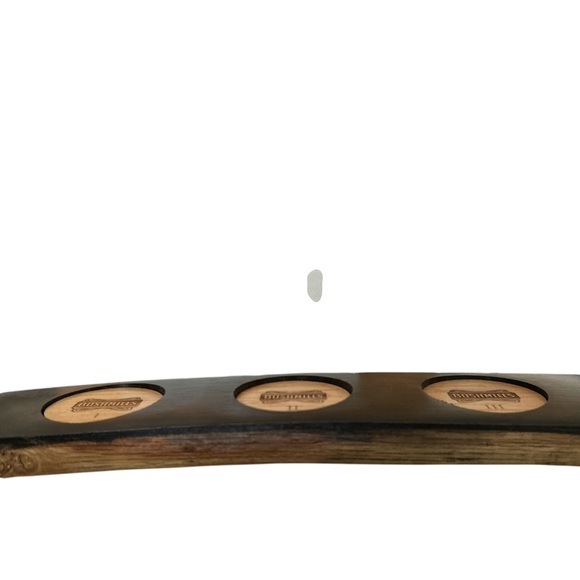 New in Box Bushmills Irish whiskey flight paddle with 3 tasting glasses - Picture 3 of 4